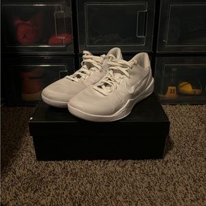 Kobe 8 Halo - size 12 negotiable